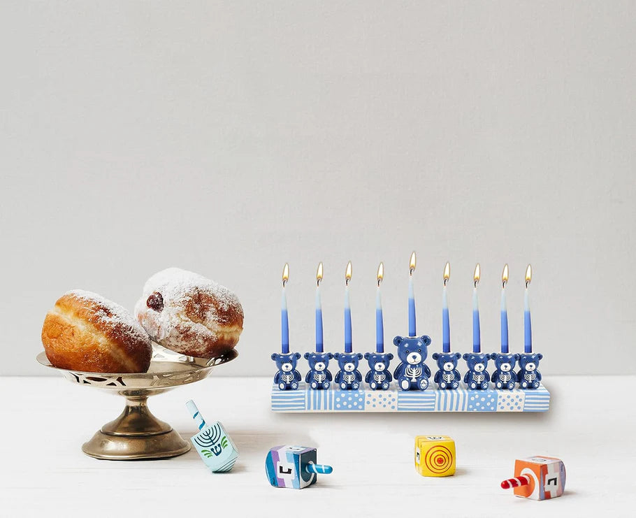 Teddy-Bär Chanukkia – Handbemalt, 30 cm