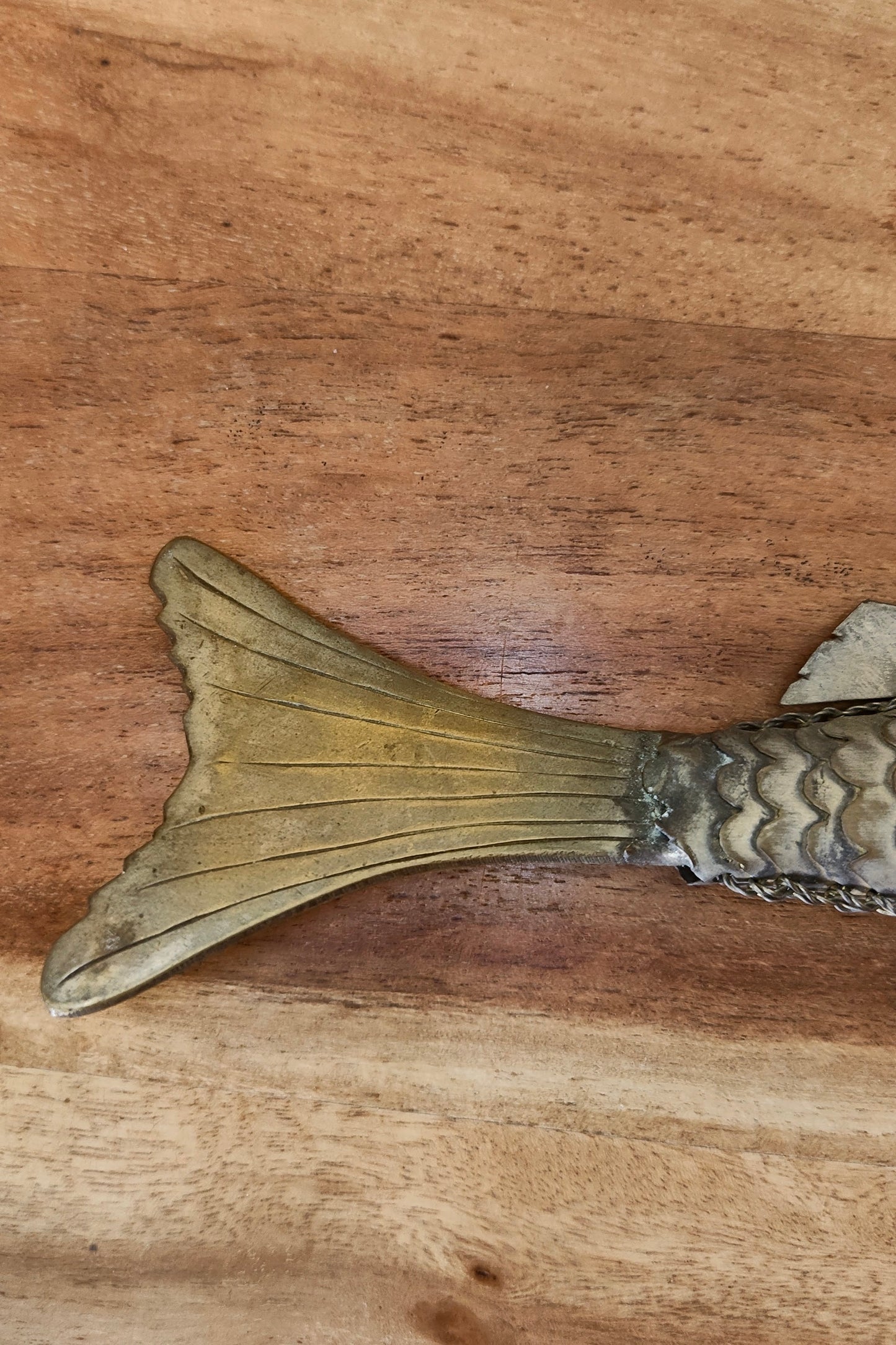 Besamim-Fisch mit Aufhängeschlaufe